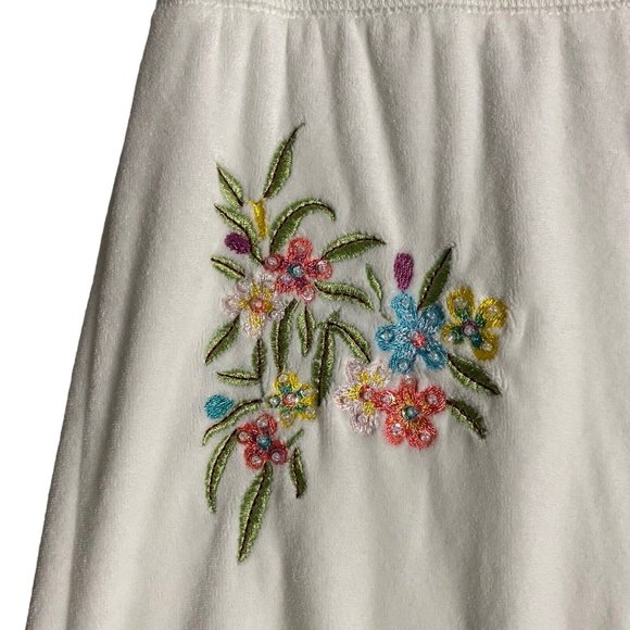 BCBGMAXAZRIA Women's Ivory Velour Floral Sequence Embroidered Pants - Picture 4 of 9